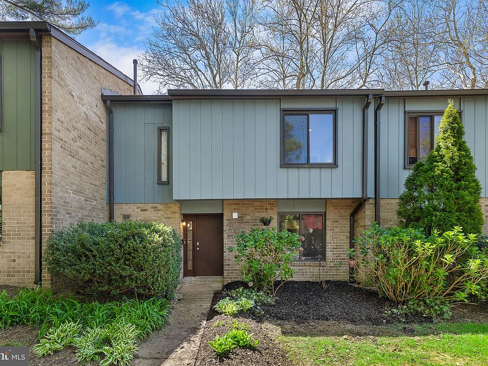 1785 Ivy Oak Sq, Reston, VA 20190 | Zillow