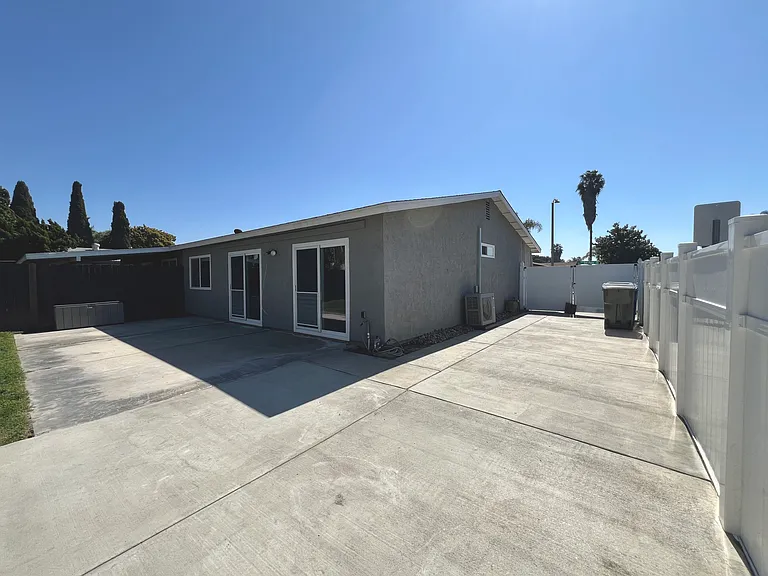 4602 Calle Del Palo — Photo 20