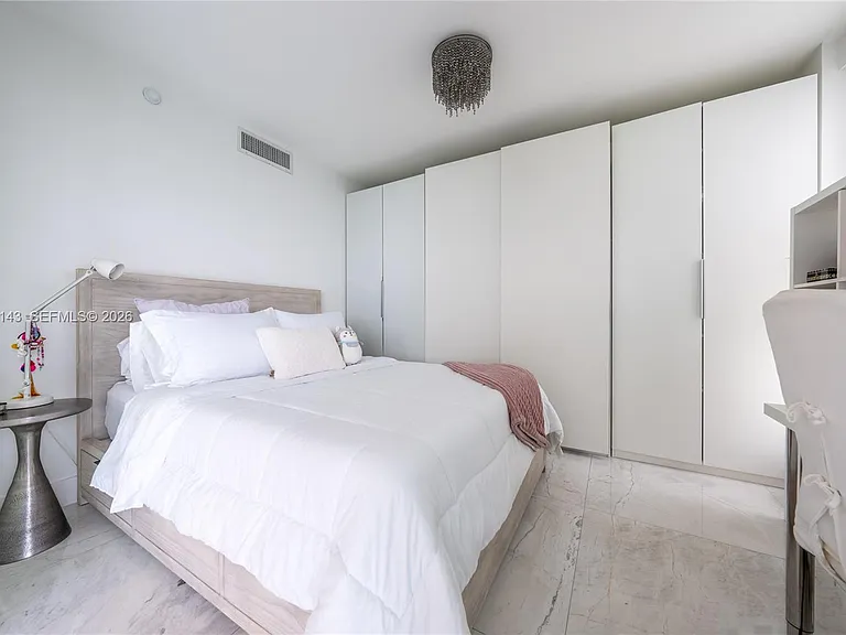 9401 Collins Ave #403 — Photo 32