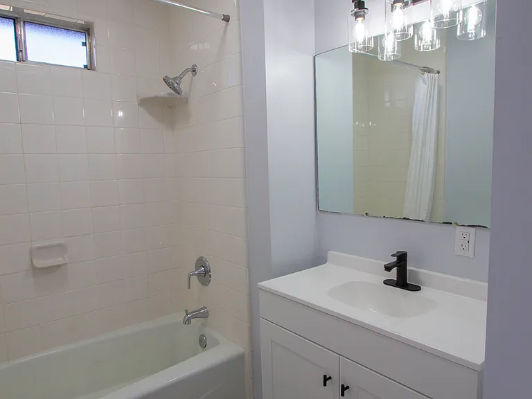1434 Fordham Ave #2 — Photo 4