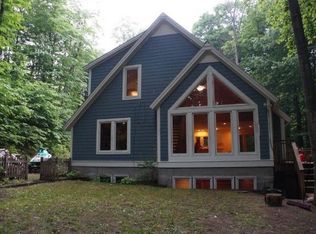 2459 Chippewa Trl, Alanson, MI 49706