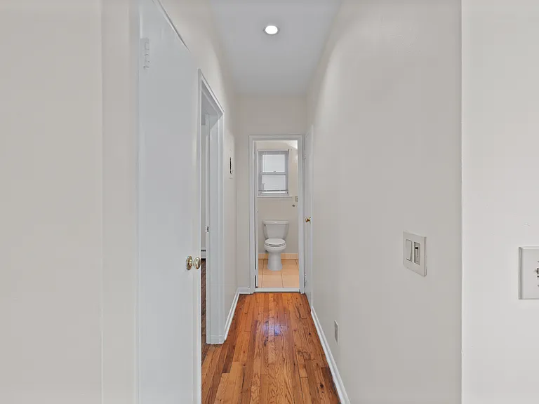 239 Crescent Ln #1 — Photo 4