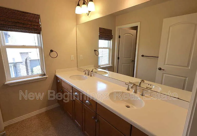 8742 Stony Creek Dr — Photo 28
