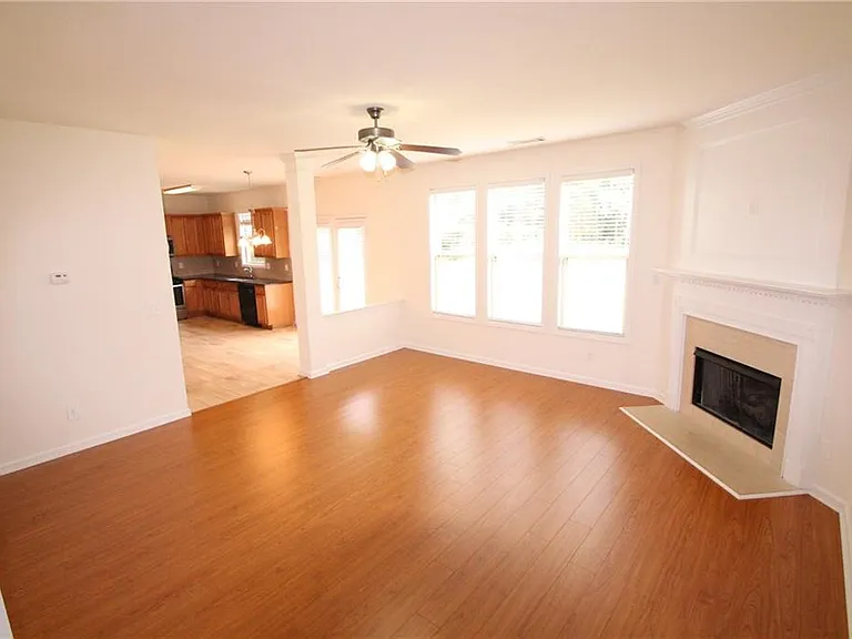 1961 Stoney Chase Dr — Photo 17