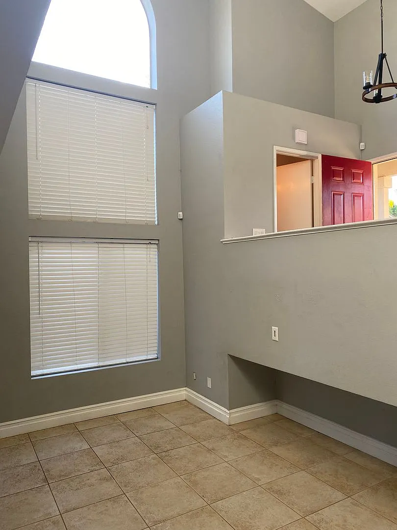 823 Viewpointe Ln, Corona, CA 92881 — Photo 2