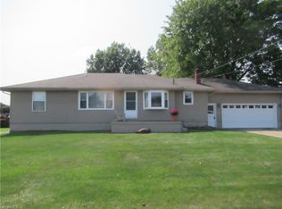 376 Como Ave, Struthers, OH 44471