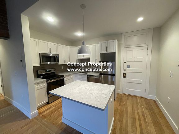 3rd image of 9 Sewall Ave S #U311