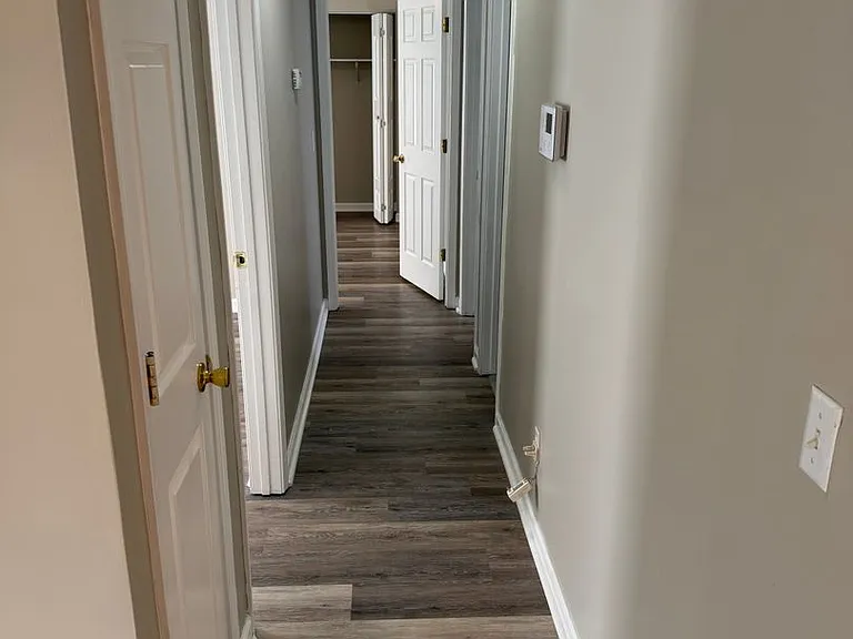 107 Daneswood Ct — Photo 4