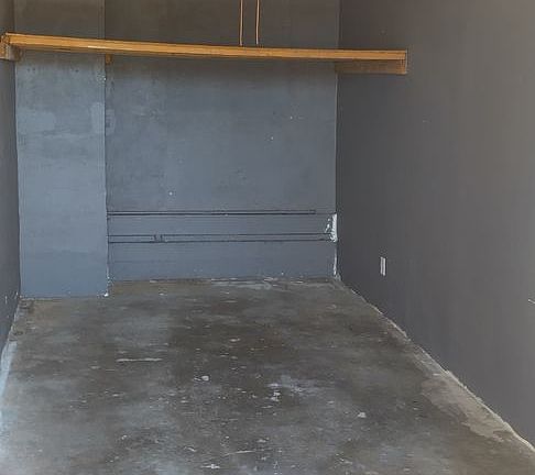 4th image of 1864-1870 N Chestnut Ave #1864