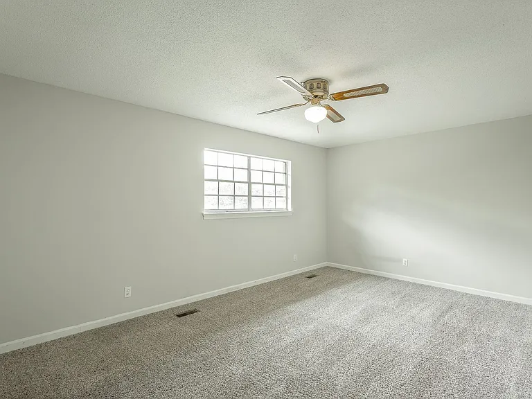 506 Ely Road — Photo 15