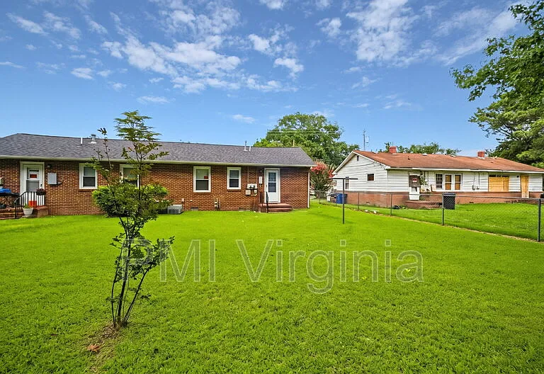 58 Radford St — Photo 15