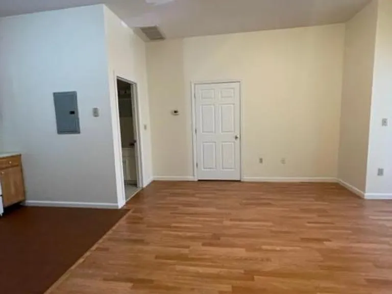 79 Essex St #22 — Photo 2