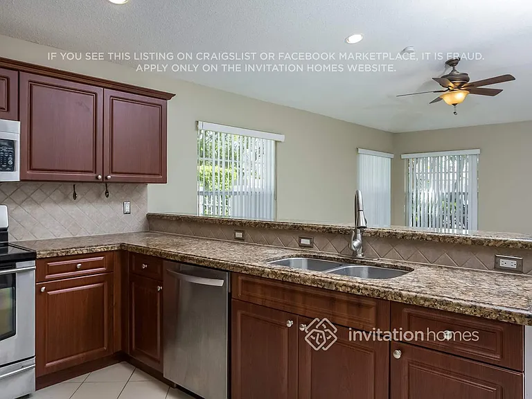 6168 Lansdowne Cir — Photo 7