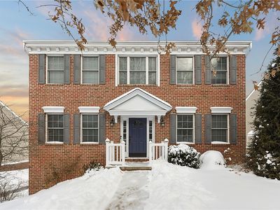 1086 Woodlawn Dr N, Canonsburg, PA, 15317