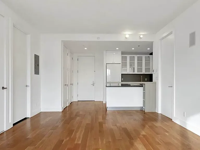 15 Jackson St #6A — Photo 4