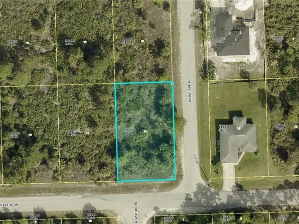 3200 51st St W, Lehigh Acres, FL 33971