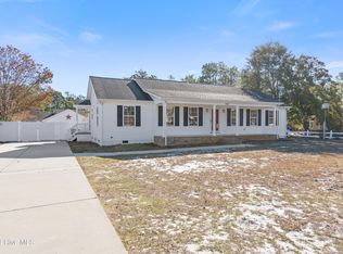 484 S Shore Dr, Southport, NC 28461