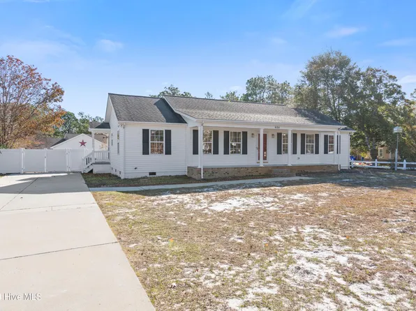 484 S Shore Drive, Southport, NC 28461