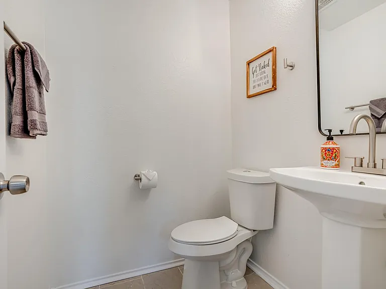 734 Barrow Peak — Photo 24