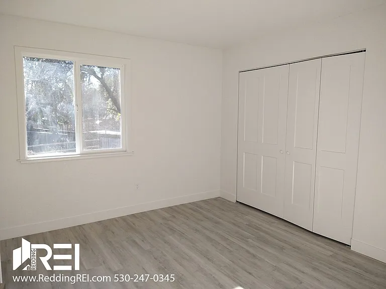 1566 Bramble Pl — Photo 6