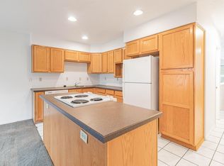 3376 SW 90th Ave, Portland, OR 97225