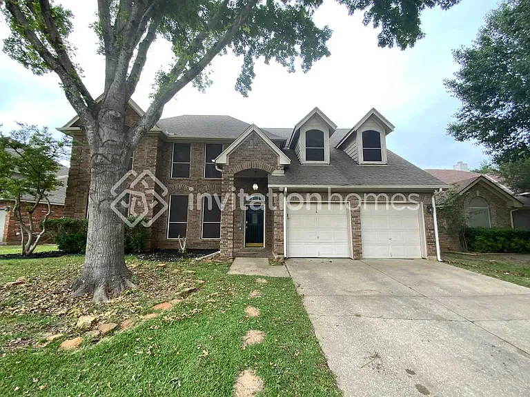 6120 Pinwood Cir — Photo 1
