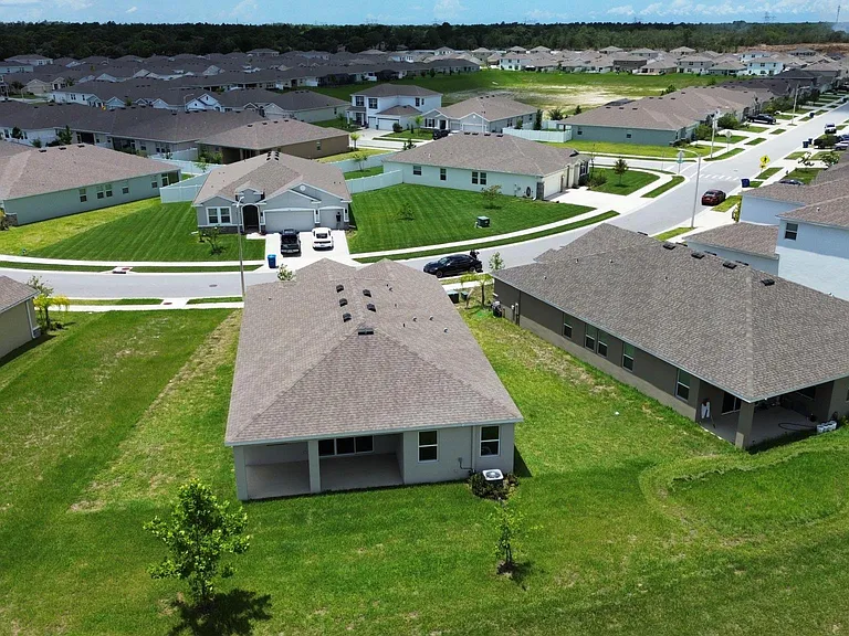 3539 Autumn Amber Dr — Photo 2