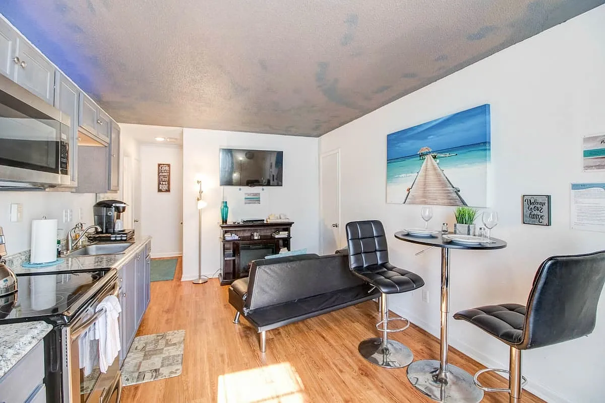 1 bed, 550 sqft, $2,000 — Photo 3