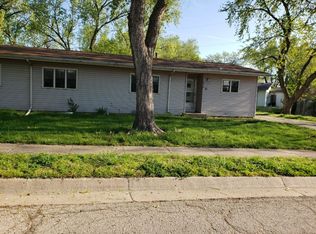 6814 SW Windsong Dr, Topeka, KS 66619