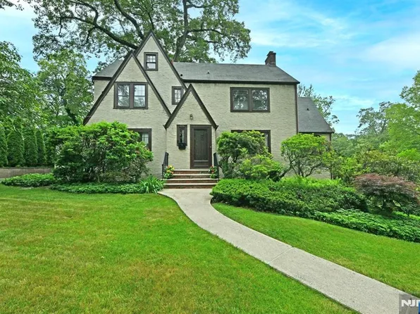 175 Unadilla Rd, Ridgewood, NJ 07450