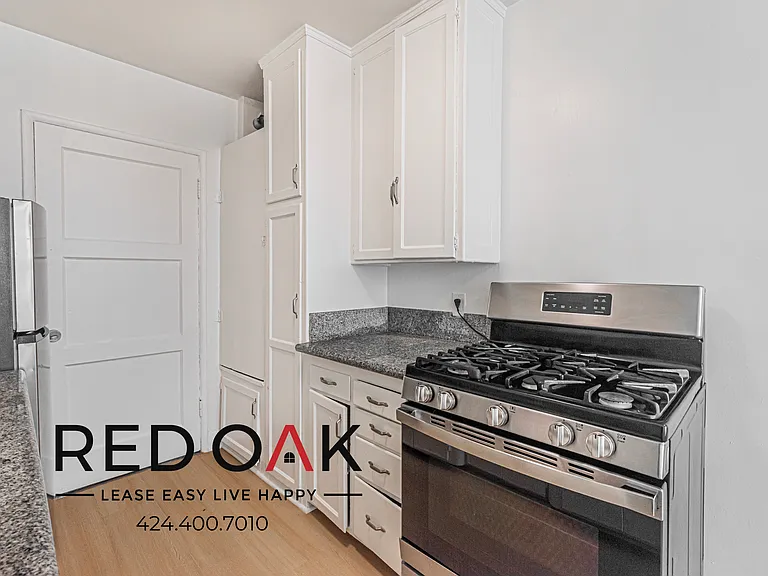 1030 Menlo Ave #7 — Photo 10