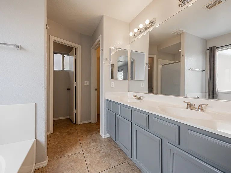 5014 W Ponderosa Ln — Photo 17