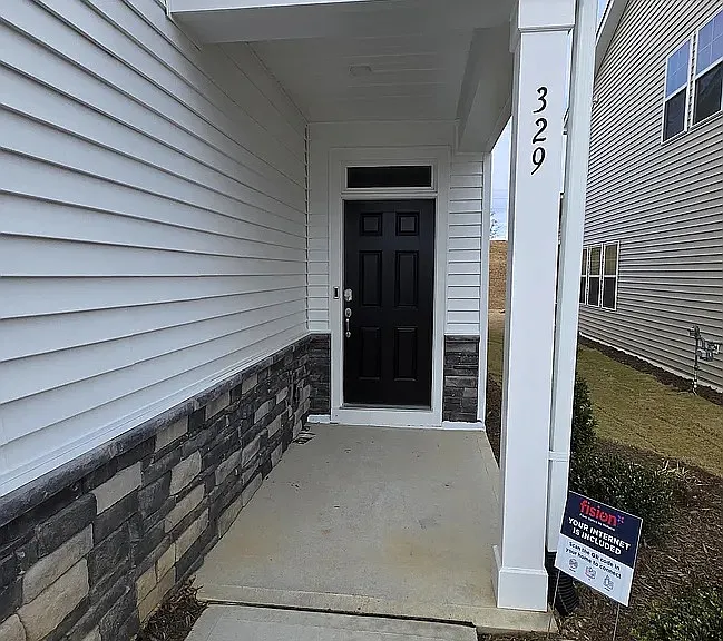 329 Glacier Lake Dr — Photo 2