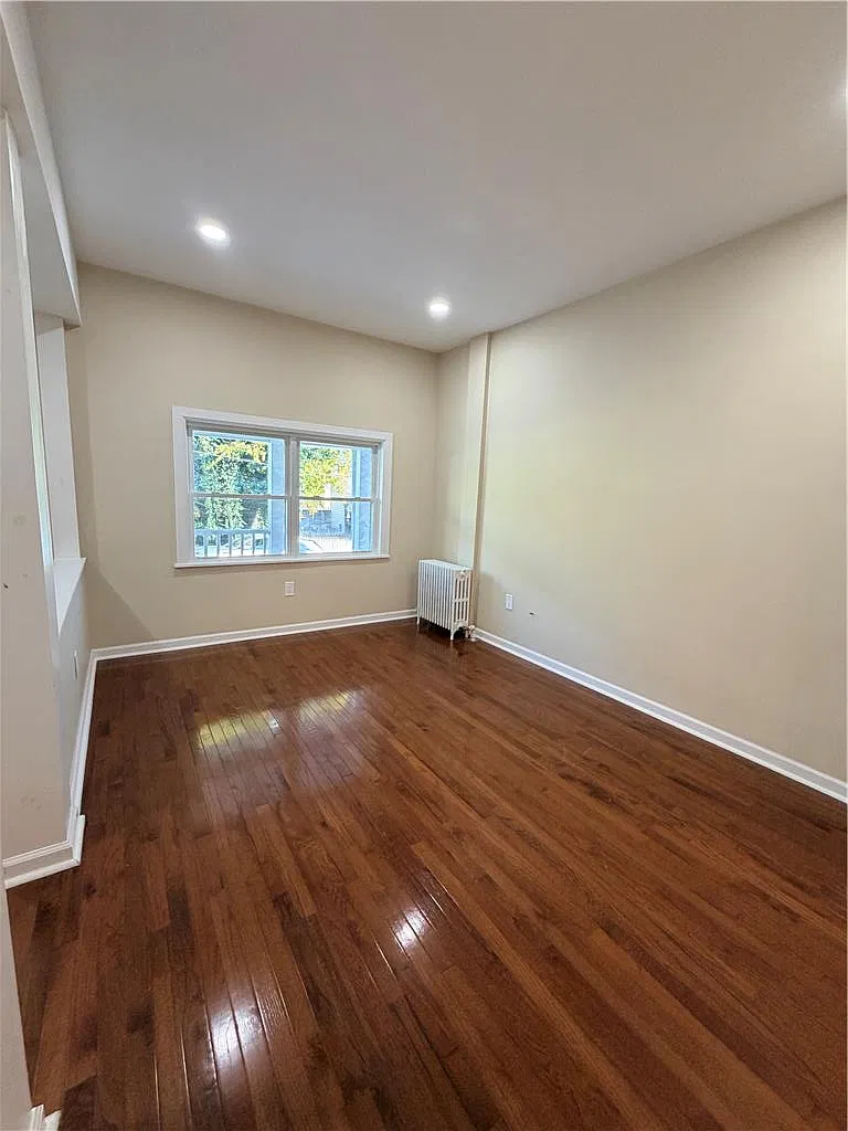 4 bed, 2.5 bath, 1632 sqft, $2,200 — Photo 4