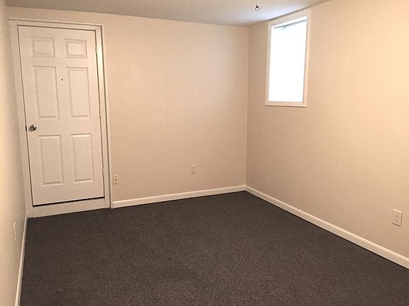 5th image of 510 2nd Ave NE #5