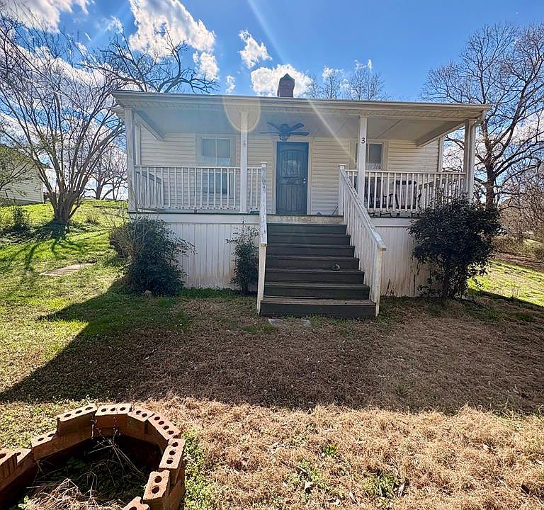1st image of 3 Yates Ave
