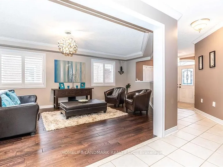 66 Woodcock Ave #MAIN UPPER — Photo 4