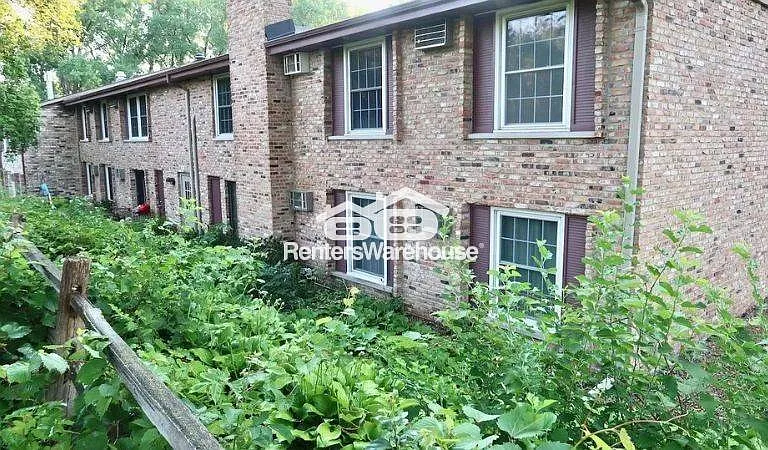 4648 Cedar Lake Rd S #1 — Photo 1