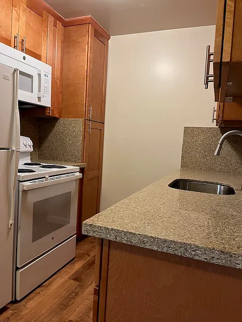 1 bed, 685 sqft, $2,395 — Photo 1