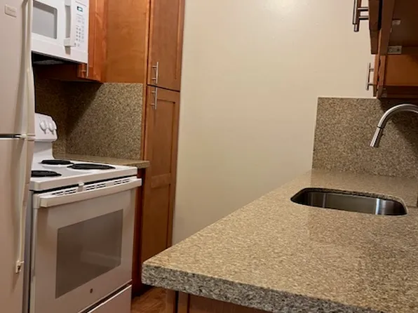176 Towne Ter #6, Los Gatos, CA 95032