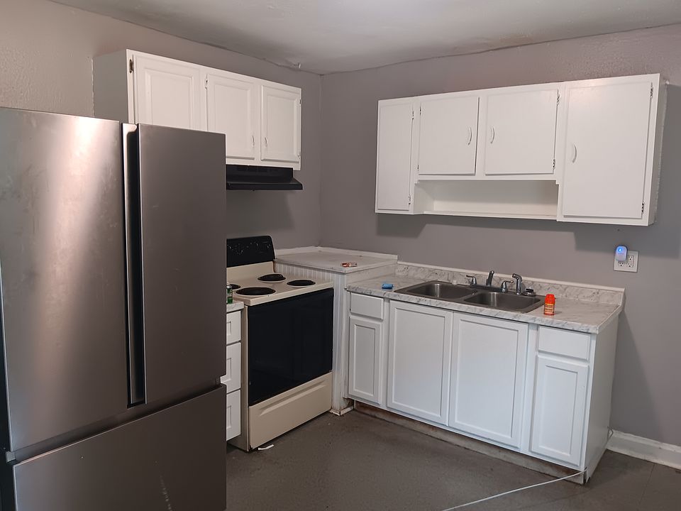 1st image of 1604 N Patterson Ave APT D