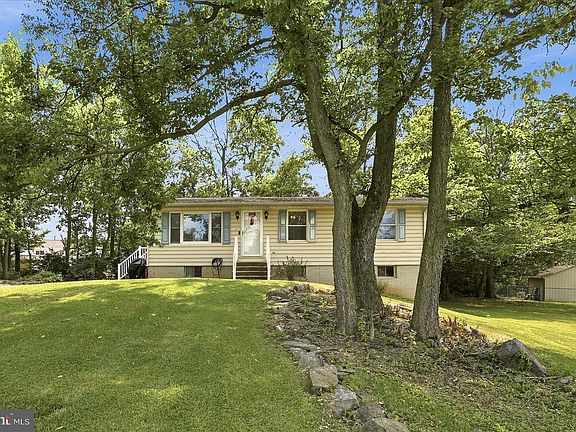 2nd image of 156 Morgan St