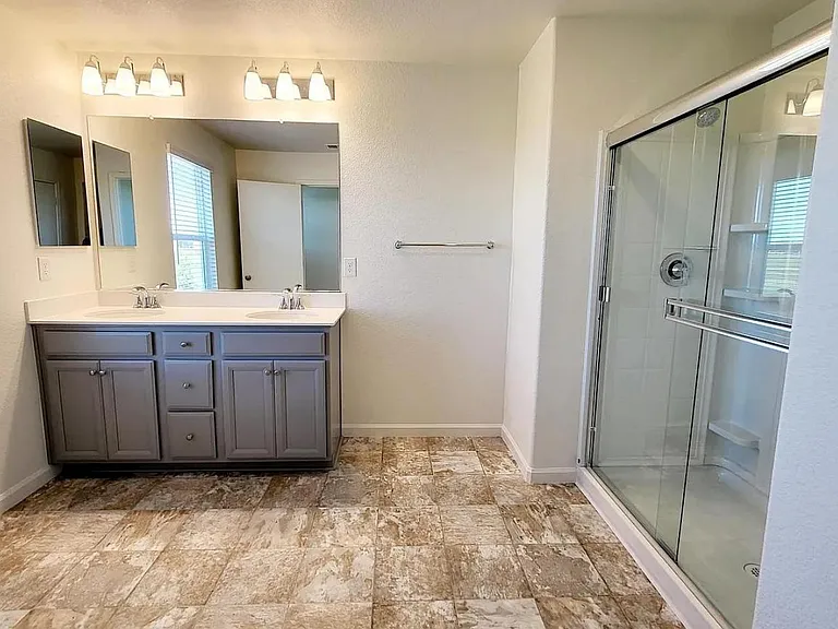 1642 Sanderling Ave — Photo 18