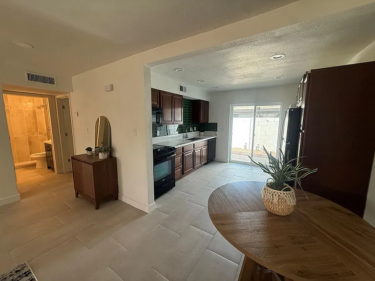 7814 E Heatherbrae Ave #B — Photo 6