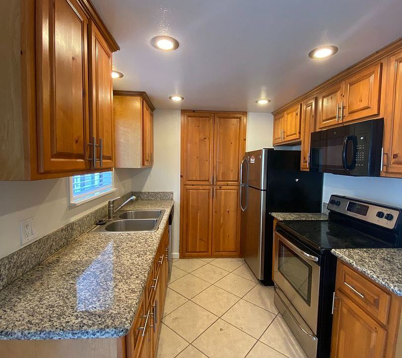 1st image of 343 Orizaba Ave Unit B