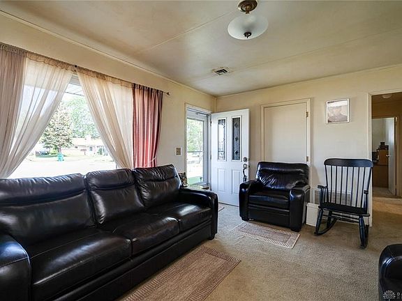 5th image of 27 Richwood Ct