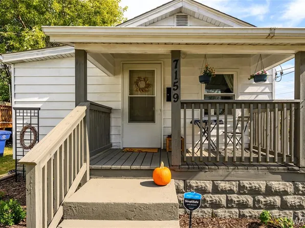 7159 Wellington Ct, Saint Louis, MO 63143