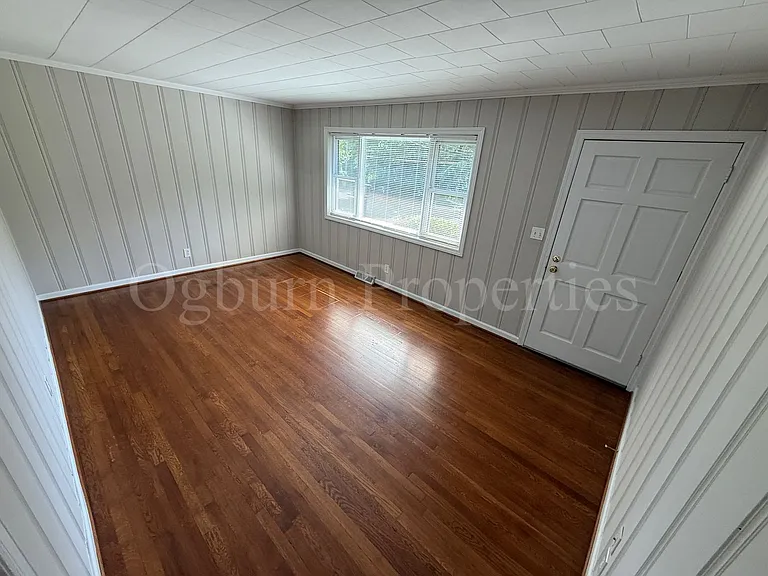 651 S Sunset Dr — Photo 3