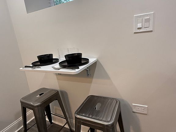 2nd image of 5306 W Cornelia Ave #1