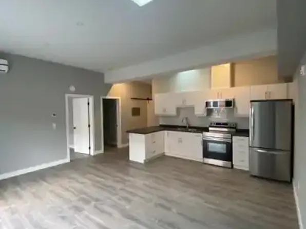 39 Mississaga St W, Orillia, ON